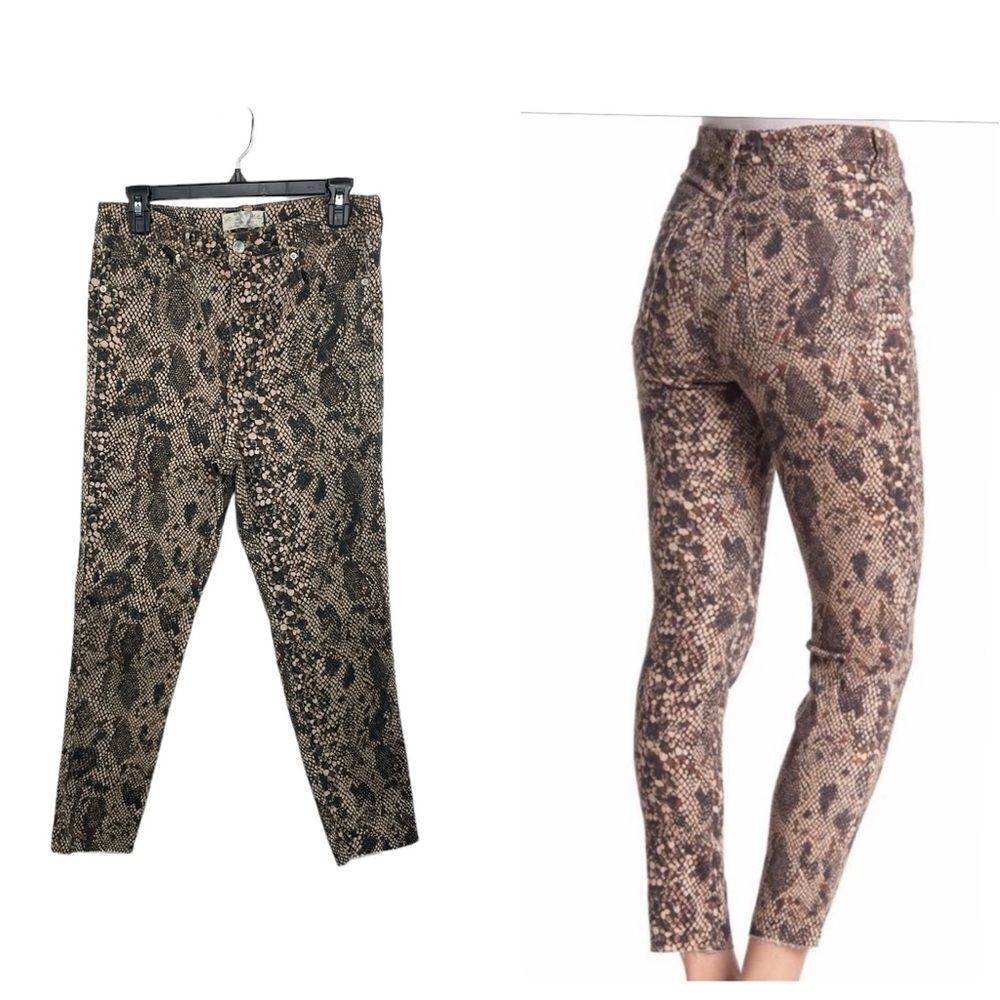 FREE PEOPLE We the Free Two Faced Snakeskin skinny jeans size 32 jeggins